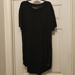 ❣️SALE❣️ Smoke Rise Black Longer Length T-shirt Large